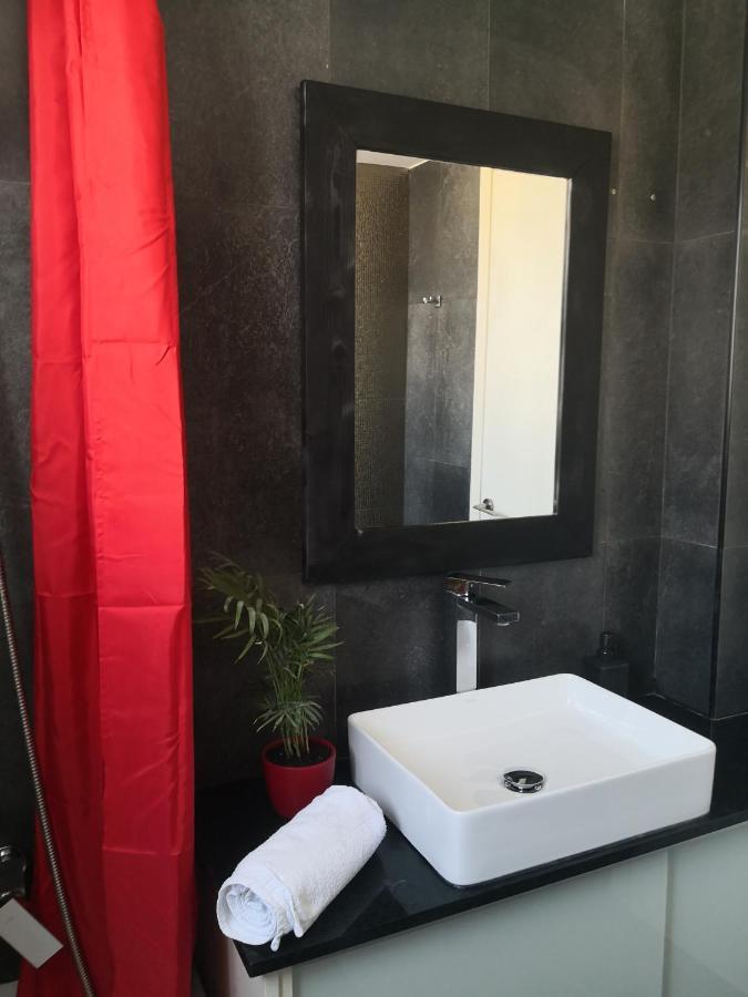 Fine Designed Flat 302 Larnaca Exterior photo