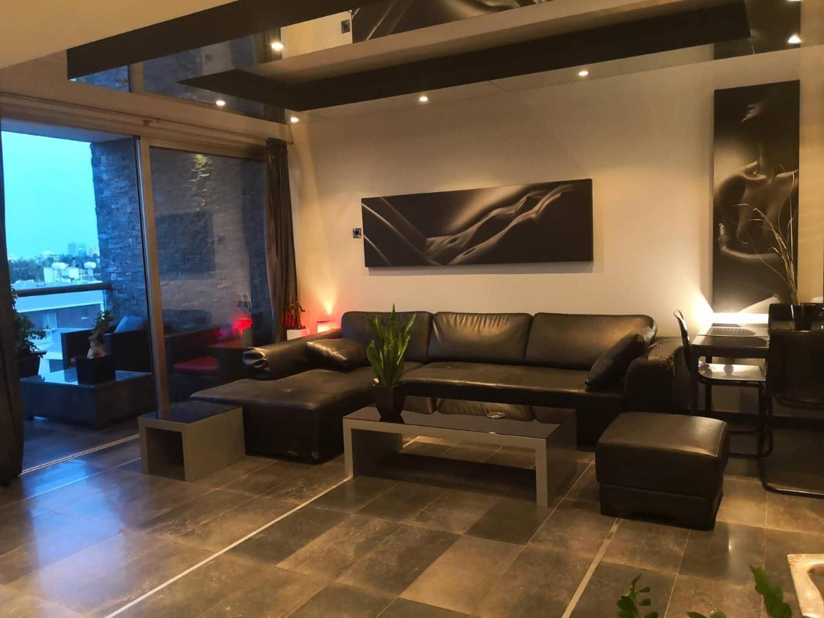 Fine Designed Flat 302 Larnaca Exterior photo