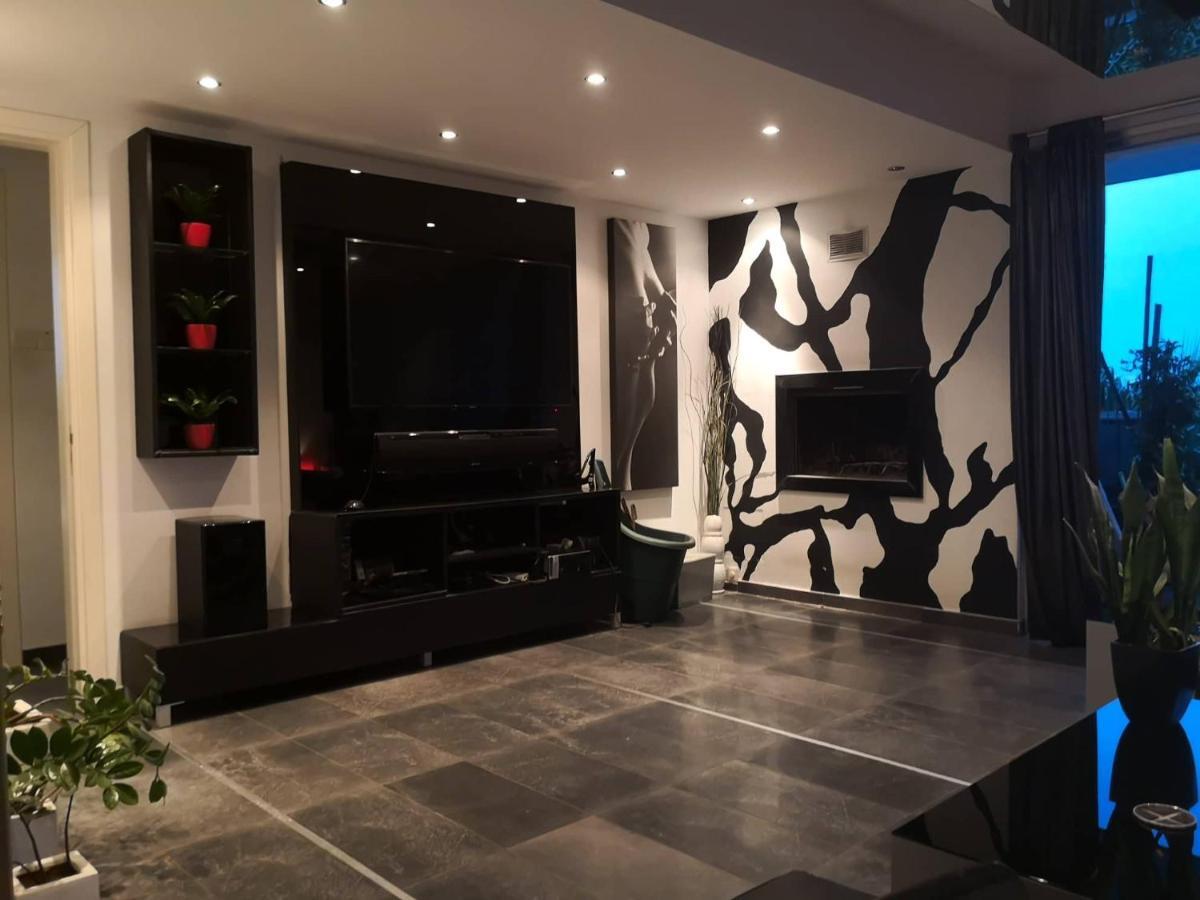 Fine Designed Flat 302 Larnaca Exterior photo